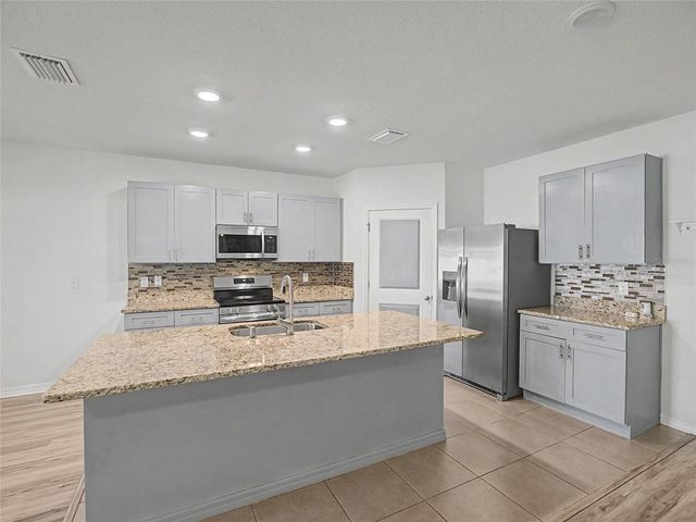 2942 NE 46TH AVENUE, Ocala, FL 34470