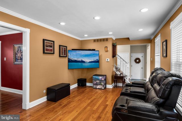 10 WASHBURNE AVE, Berlin, NJ 08009