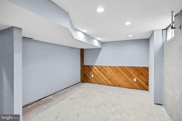 10 WASHBURNE AVE, Berlin, NJ 08009