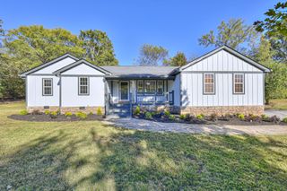 1380 Haley Rd, Watertown, TN 37184