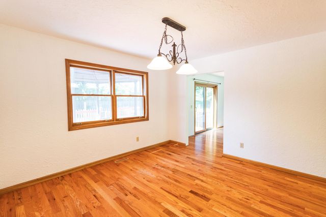 8805 Stadium Drive, Kalamazoo, MI 49009