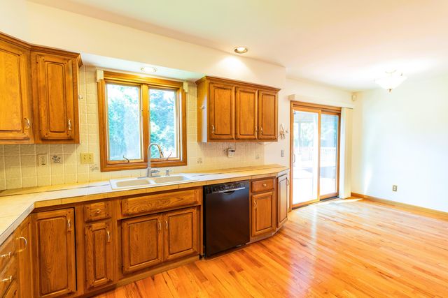 8805 Stadium Drive, Kalamazoo, MI 49009