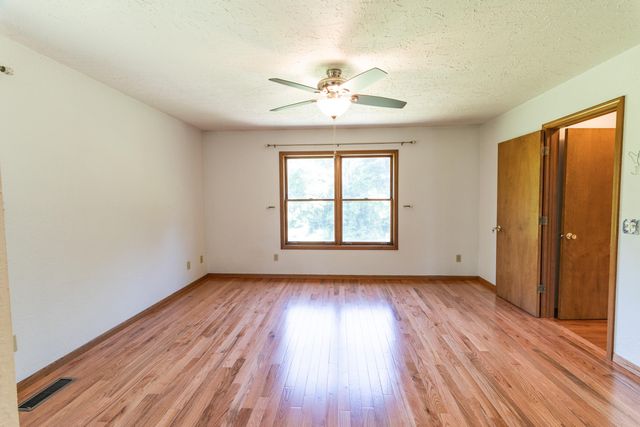 8805 Stadium Drive, Kalamazoo, MI 49009