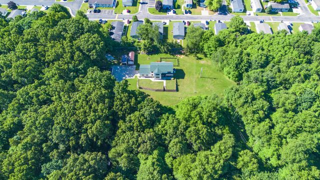 8805 Stadium Drive, Kalamazoo, MI 49009