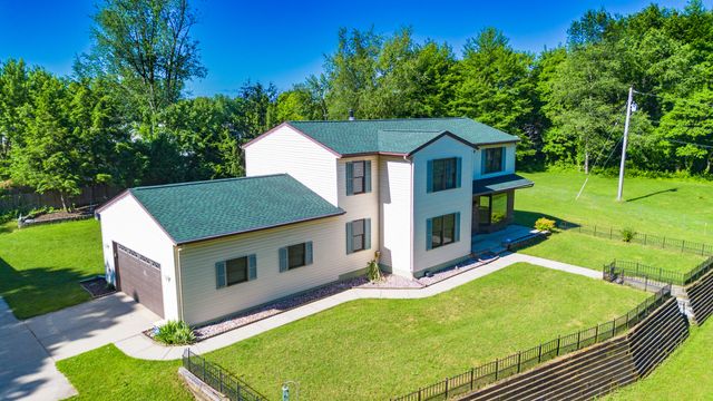 8805 Stadium Drive, Kalamazoo, MI 49009