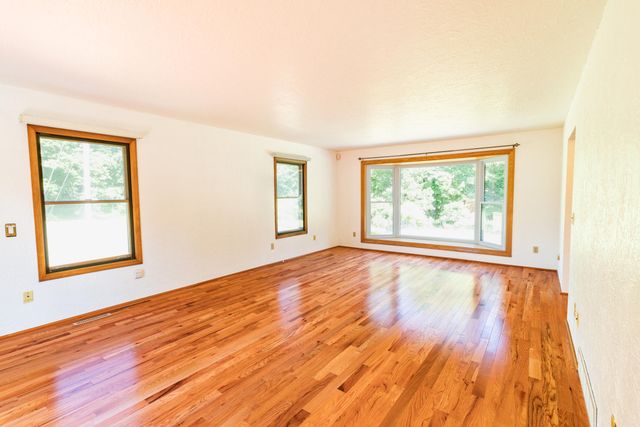 8805 Stadium Drive, Kalamazoo, MI 49009