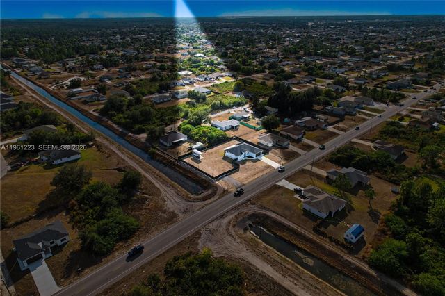 3705 SW 23rd St, Lehigh Acres, FL 33976