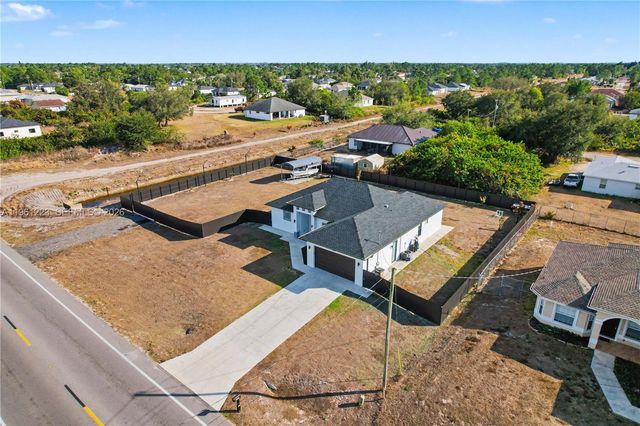 3705 SW 23rd St, Lehigh Acres, FL 33976