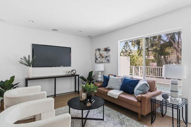 13779 Paseo Cardiel, San Diego, CA 92129