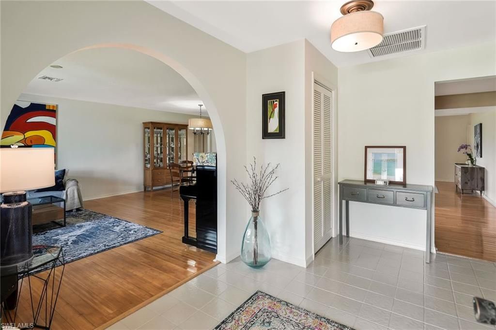 10361 Windsor WAY, NAPLES, FL 34109 — photo 2
