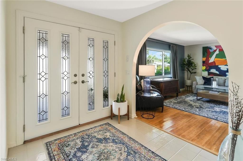 10361 Windsor WAY, NAPLES, FL 34109 — photo 3