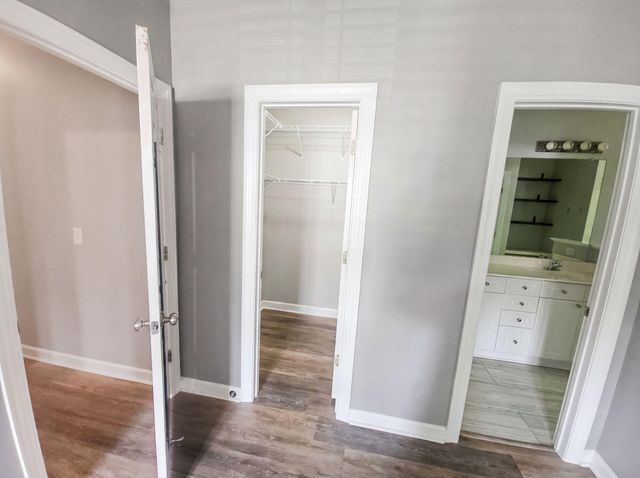 906 W Marymont Lane, Charleston, SC 29414