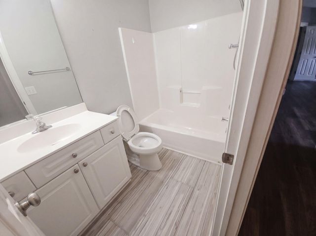 906 W Marymont Lane, Charleston, SC 29414