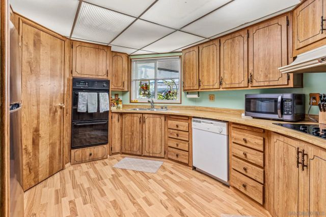 2250 N Broadway 83, Escondido, CA 92026