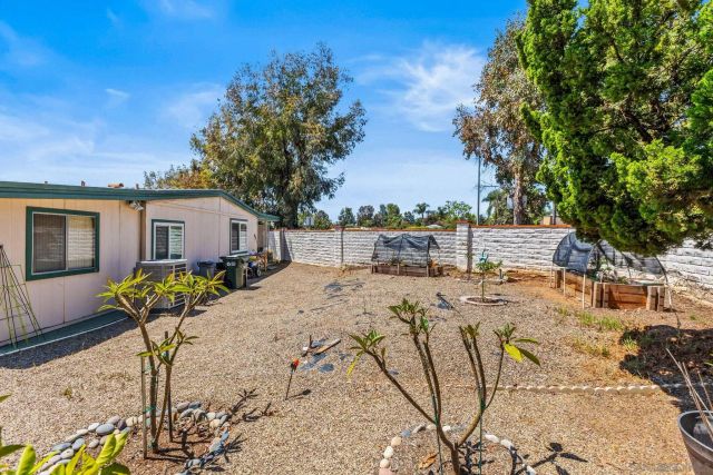2250 N Broadway 83, Escondido, CA 92026