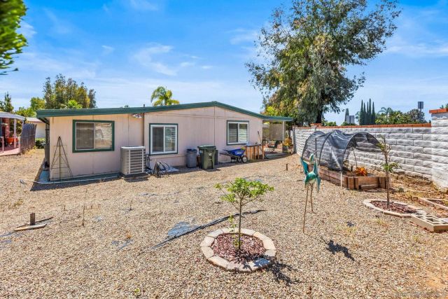2250 N Broadway 83, Escondido, CA 92026
