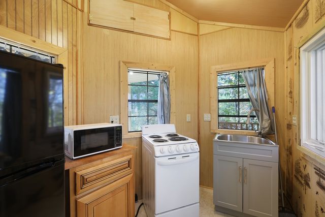 16301B Smithville Hwy, Silver Point, TN 38582