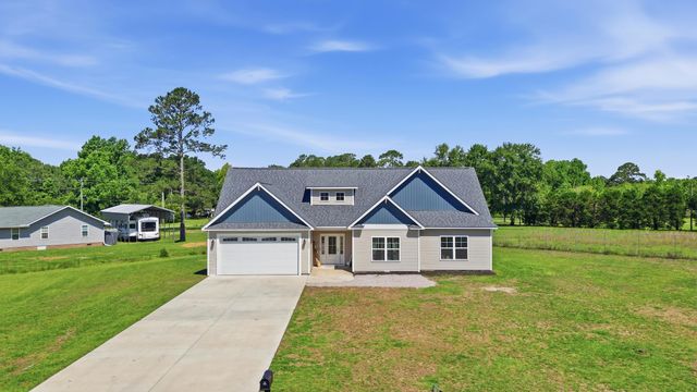 1900 Blue Bird Rd., Loris, SC 29569