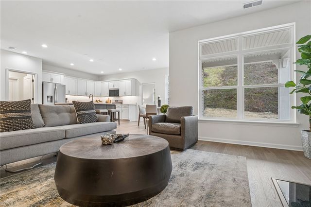 4296 Hawthorn Drive, South Park, PA 15129