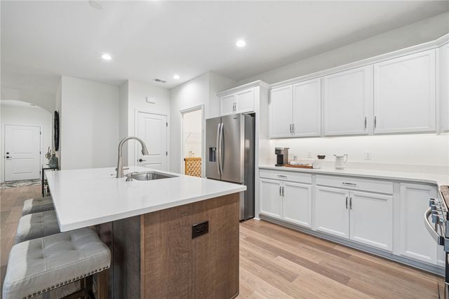 4296 Hawthorn Drive, South Park, PA 15129