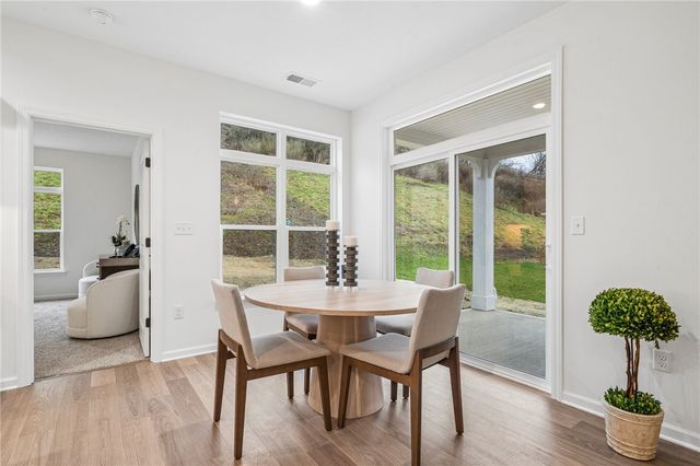 4296 Hawthorn Drive, South Park, PA 15129