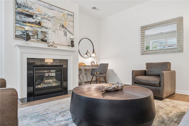 4296 Hawthorn Drive, South Park, PA 15129