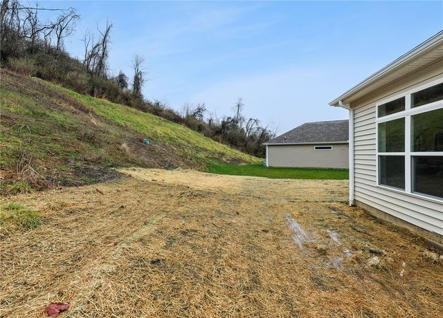 4296 Hawthorn Drive, South Park, PA 15129