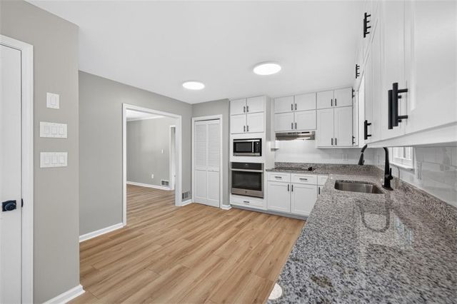 3606 Suwanee Creek Court, Suwanee, GA 30024
