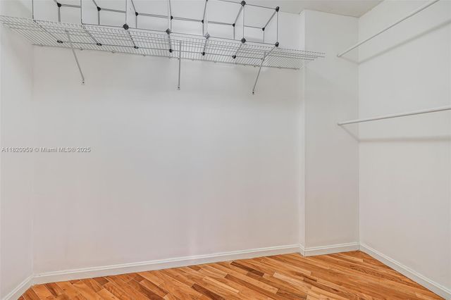 20281 E Country Club Dr 1412, Aventura, FL 33180