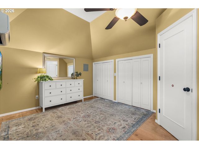 10807 Nw 2ND St, Portland, OR 97231