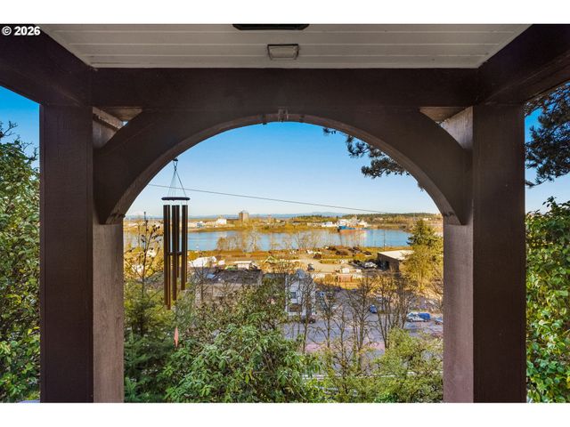 10807 Nw 2ND St, Portland, OR 97231