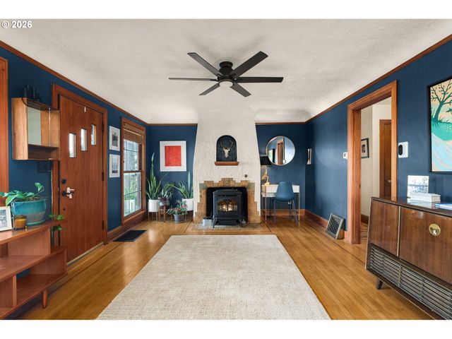 10807 Nw 2ND St, Portland, OR 97231