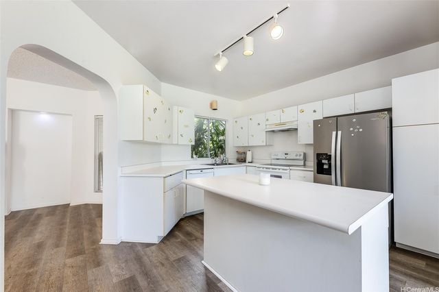 91-1088 Laaulu Street 18E, Ewa Beach, HI 96706