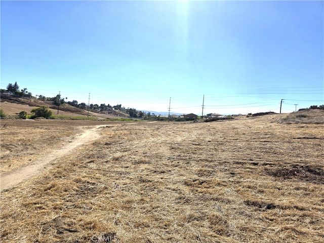 30925 Nicolas Road, Temecula, CA 92591
