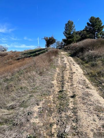 30925 Nicolas Road, Temecula, CA 92591
