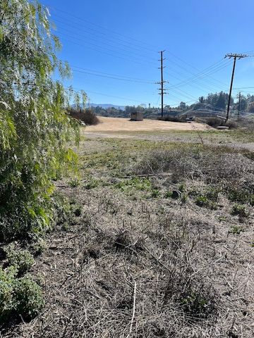 30925 Nicolas Road, Temecula, CA 92591