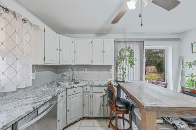 287 Central Avenue, Bohemia, NY 11716