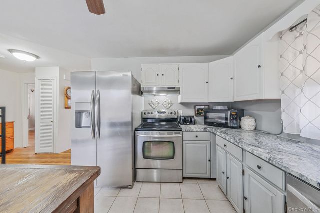 287 Central Avenue, Bohemia, NY 11716