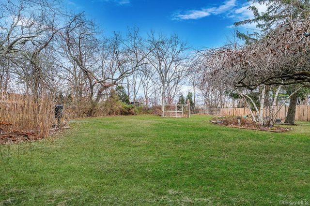 287 Central Avenue, Bohemia, NY 11716