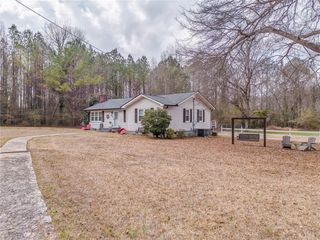 1046 Old Cedartown SE Road, Lindale, GA 30147