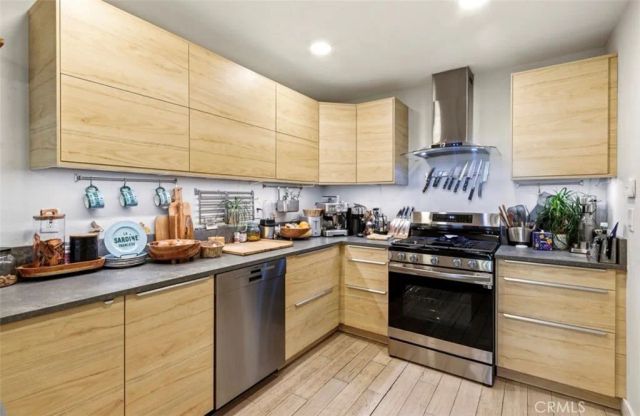 6250 E Quartz Lane, Anaheim Hills, CA 92807