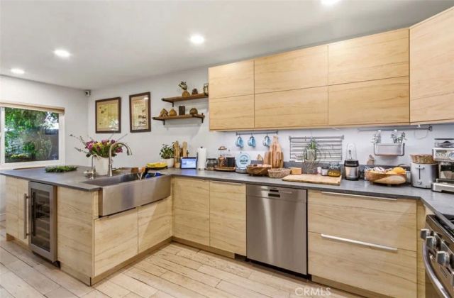 6250 E Quartz Lane, Anaheim Hills, CA 92807