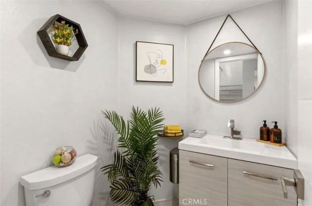 6250 E Quartz Lane, Anaheim Hills, CA 92807