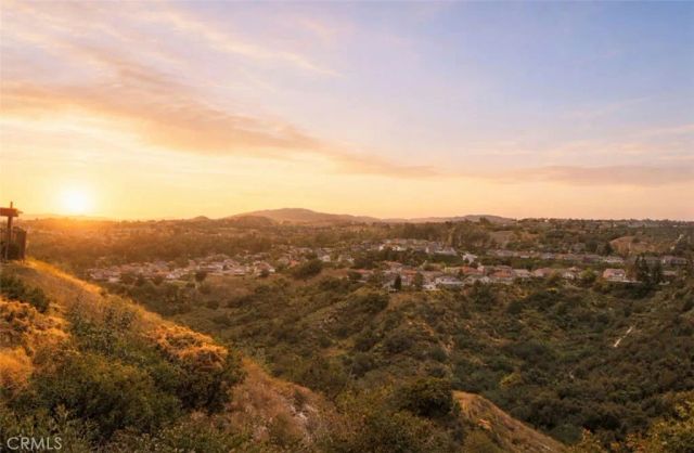 6250 E Quartz Lane, Anaheim Hills, CA 92807