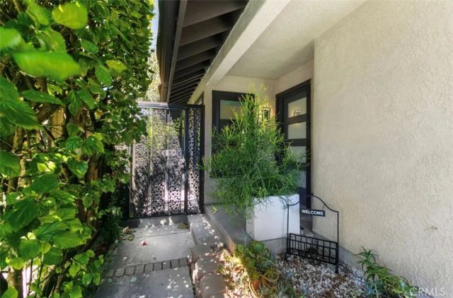 6250 E Quartz Lane, Anaheim Hills, CA 92807