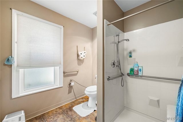 2233 South Avenue, Niagara Falls, NY 14305