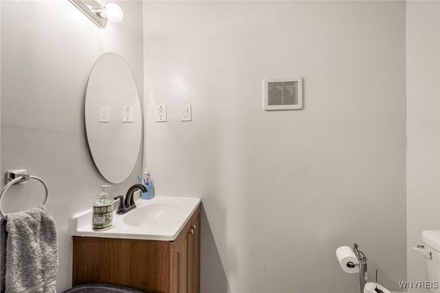 2233 South Avenue, Niagara Falls, NY 14305