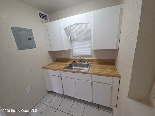 105 Palmetto Avenue 11, Merritt Island, FL 32953
