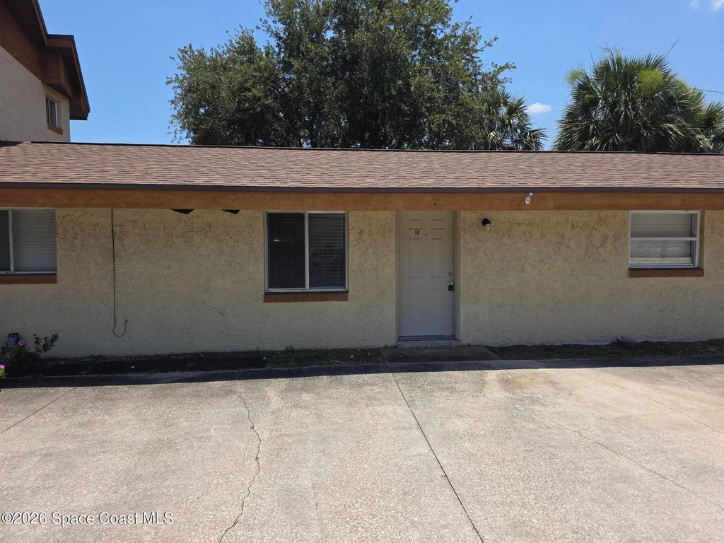 105 Palmetto Avenue 11, Merritt Island, FL 32953