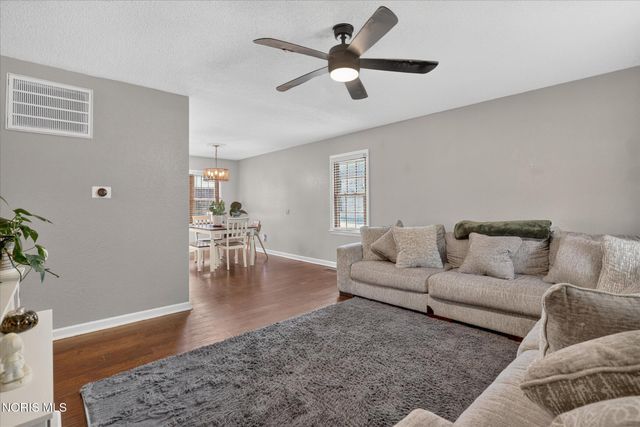 165 Lexington Avenue, Waterville, OH 43566
